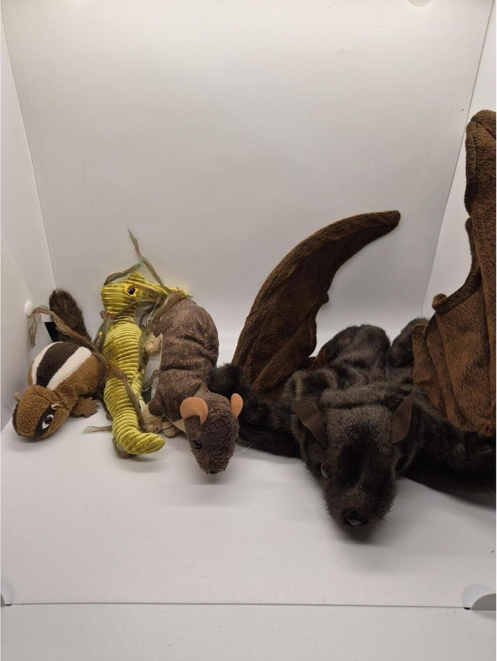 Lot Of 4 Folkmans Finger And Hand Puppets Bat Chipmunk Seahorse
